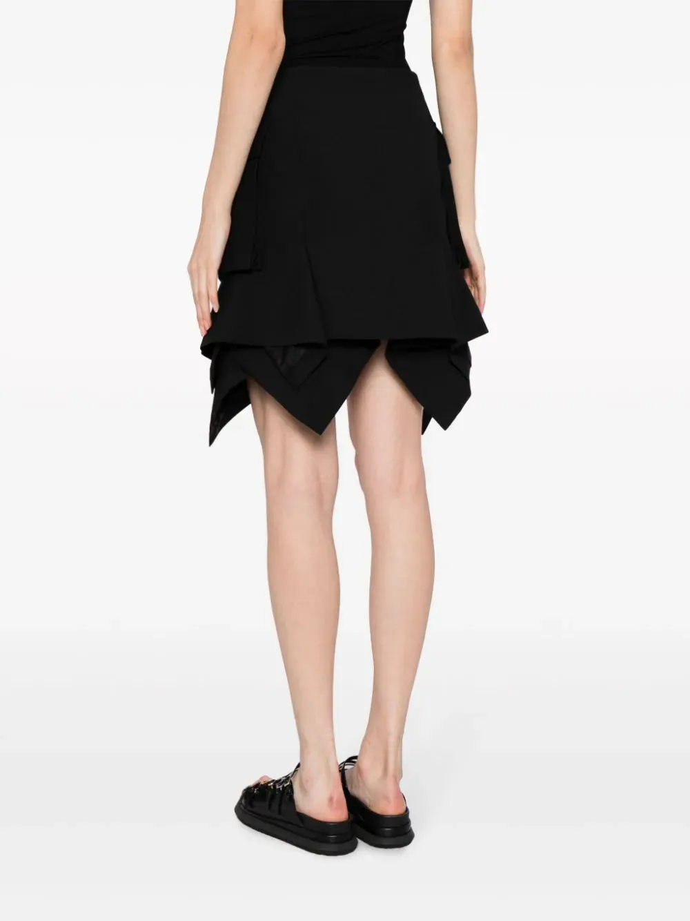 2407044 High waisted asymmetric skirt