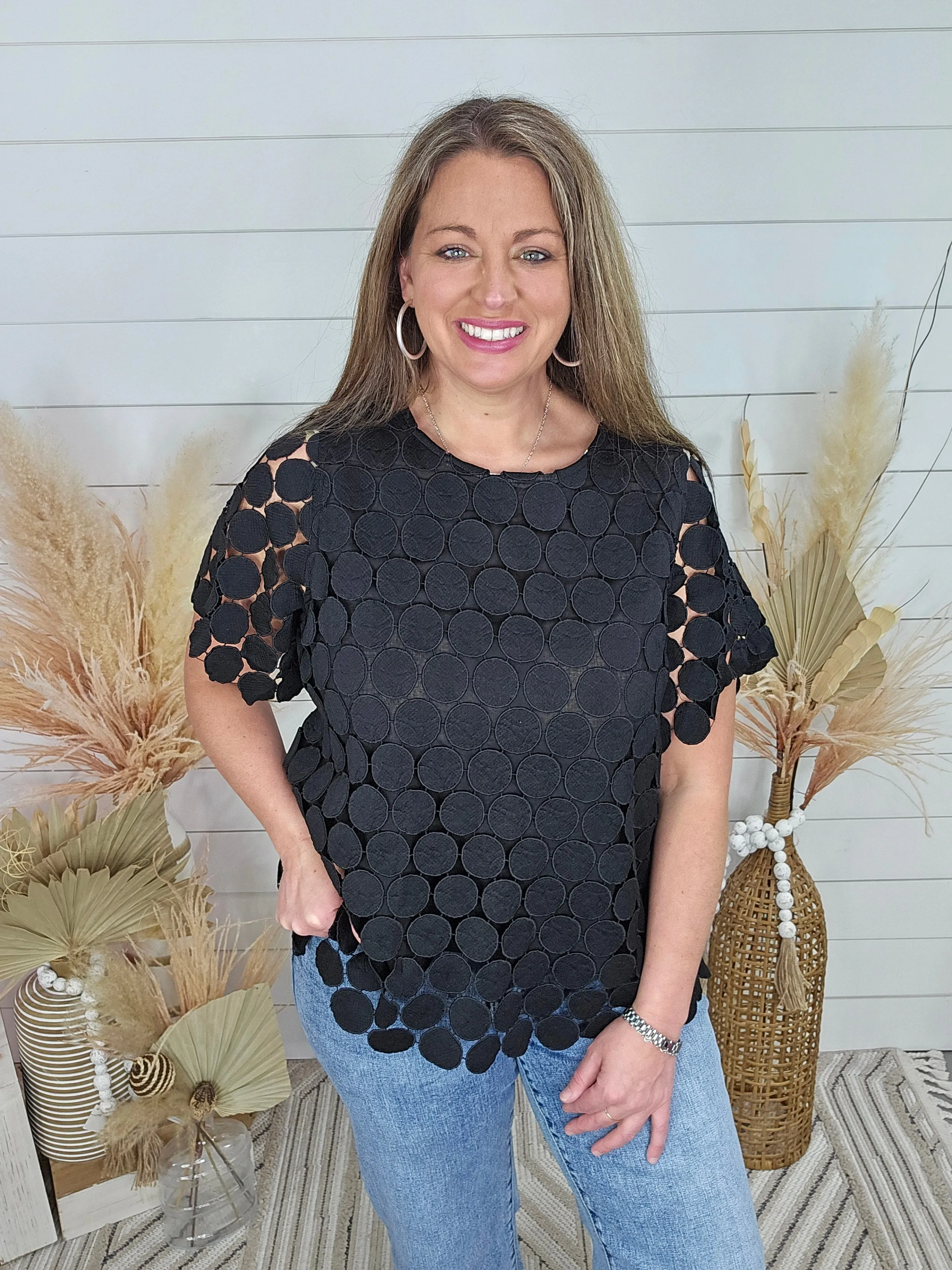 BLACK POLKADOT LACE SHORT SLEEVE TOP